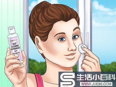 3种方法来使用爽肤水